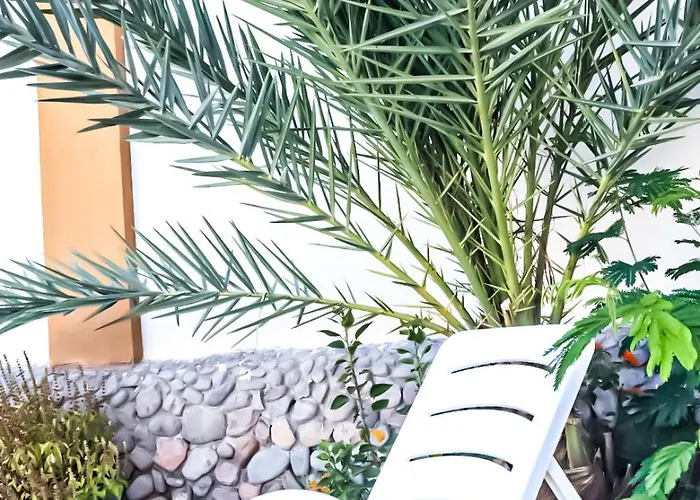 فندق مبيت وإفطار Zahra Club *