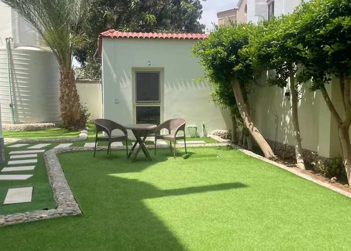 فندق مبيت وإفطار Zahra Club